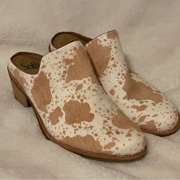 Sofft Ameera Mules in Caramel Ivory - Cow Print - Picture 3 of 8